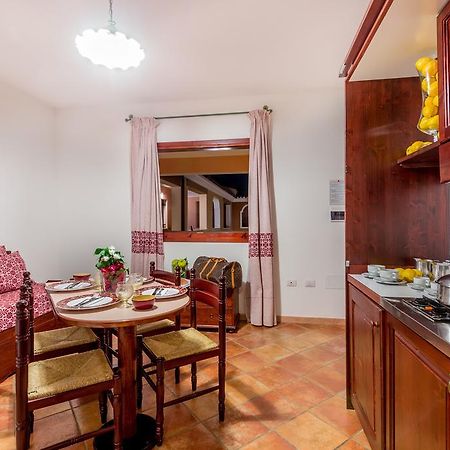 Residence Sos Alinos Cala Liberotto Εξωτερικό φωτογραφία