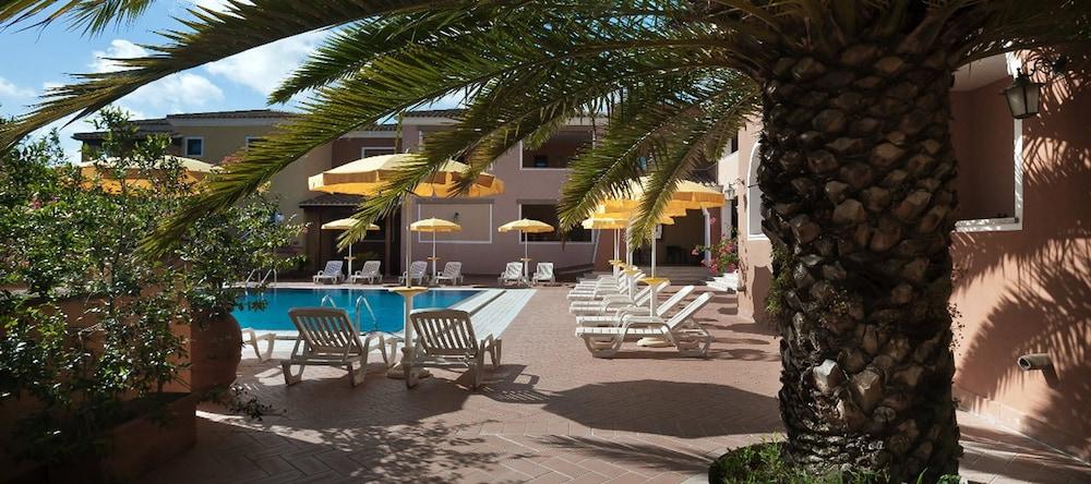 Residence Sos Alinos Cala Liberotto Εξωτερικό φωτογραφία