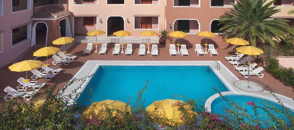 Residence Sos Alinos Cala Liberotto Εξωτερικό φωτογραφία