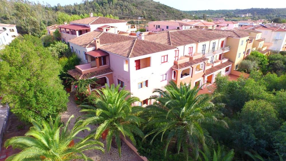 Residence Sos Alinos Cala Liberotto Εξωτερικό φωτογραφία