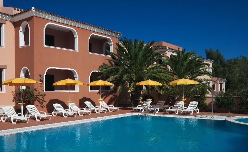 Residence Sos Alinos Cala Liberotto Εξωτερικό φωτογραφία