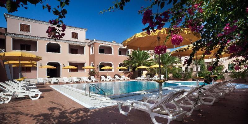 Residence Sos Alinos Cala Liberotto Εξωτερικό φωτογραφία